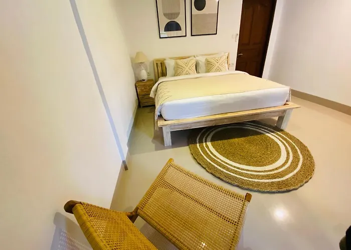 Casa Praja Seminyak (Bali)